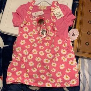Brand new with tags girls size 6 outfit.